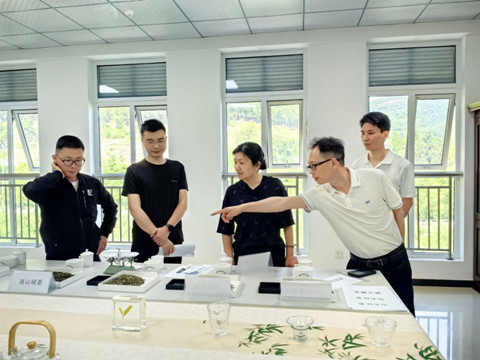 市农科院工会开展“展茶艺 评茶香 弘扬茶文化”主题活动