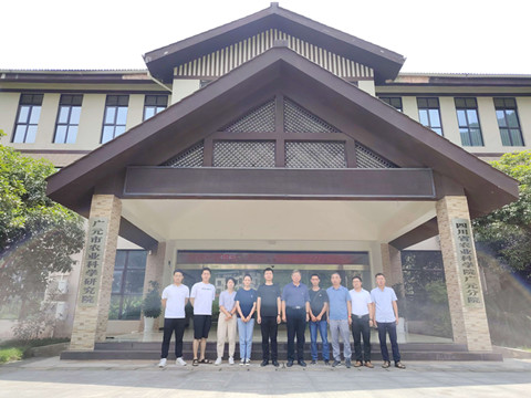院校协作助产业 地企共建促发展